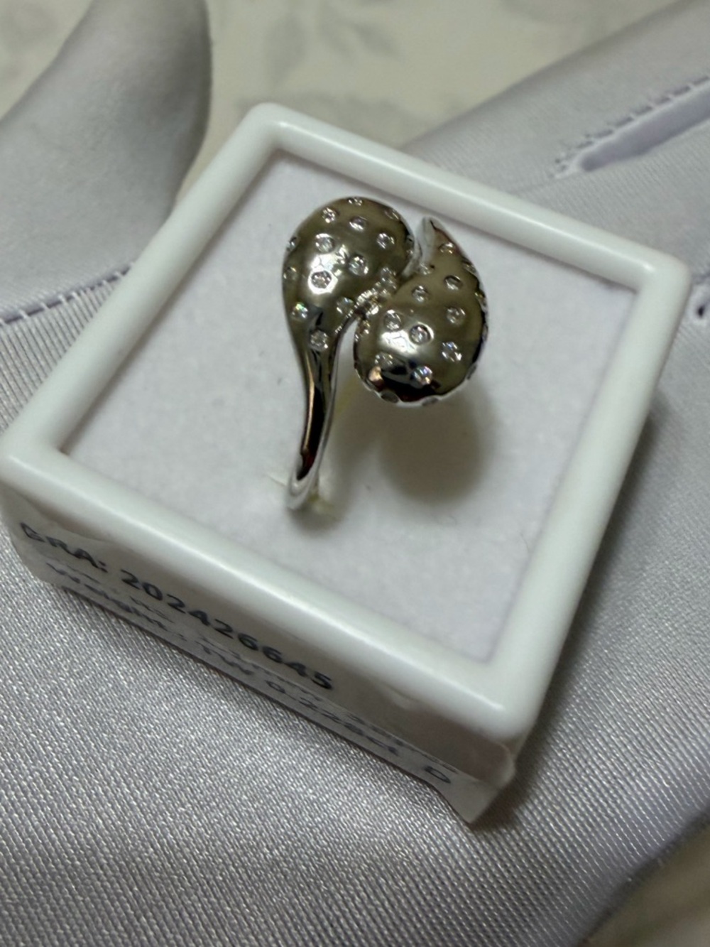 MOISSANITE 0.228CT RING - Picture 5 of 14
